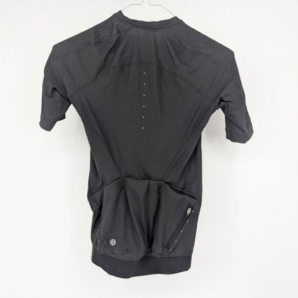 Lululemon bicycle shirt - Picture 8 of 8